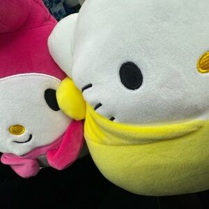 Hello kitty and kurami set of 2